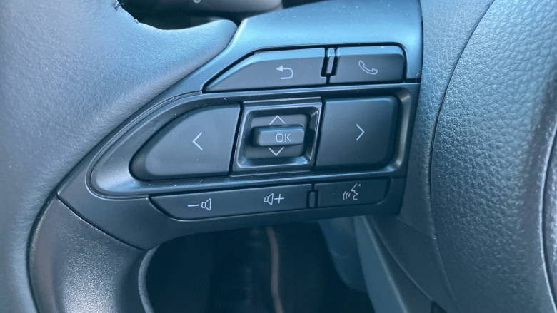 Toyota Yaris 1.5 Hybrid Design 5dr CVT Hybrid Hatchback